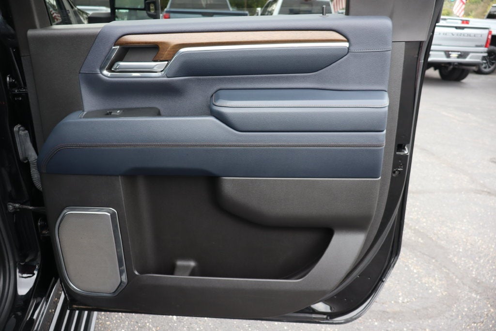 2024 Chevrolet Silverado 3500 HD High Country