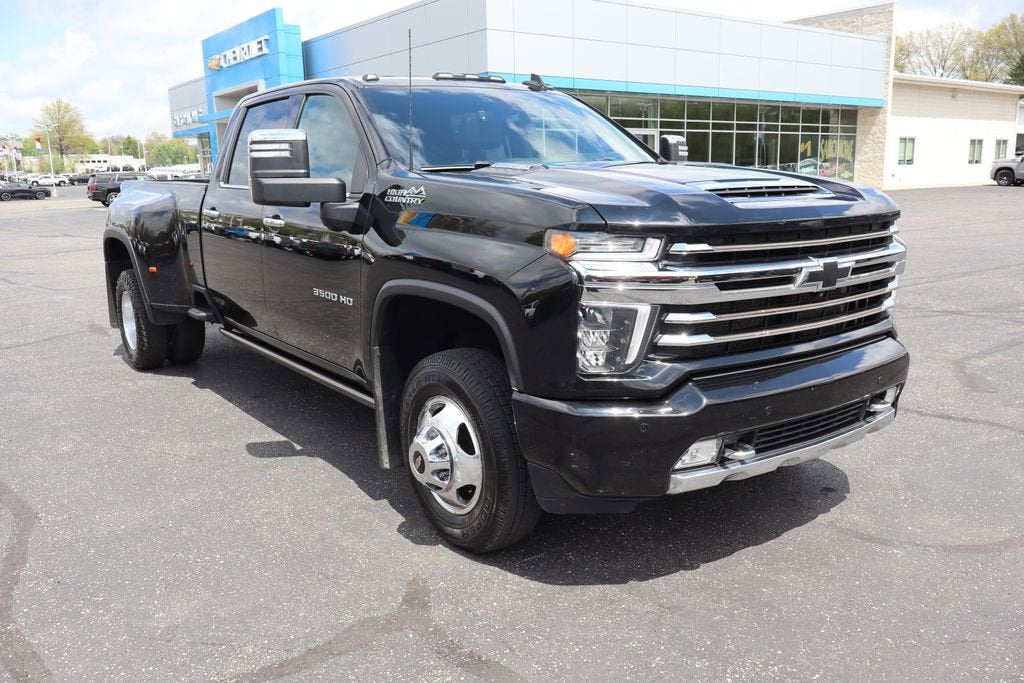 2022 Chevrolet Silverado 3500 HD High Country