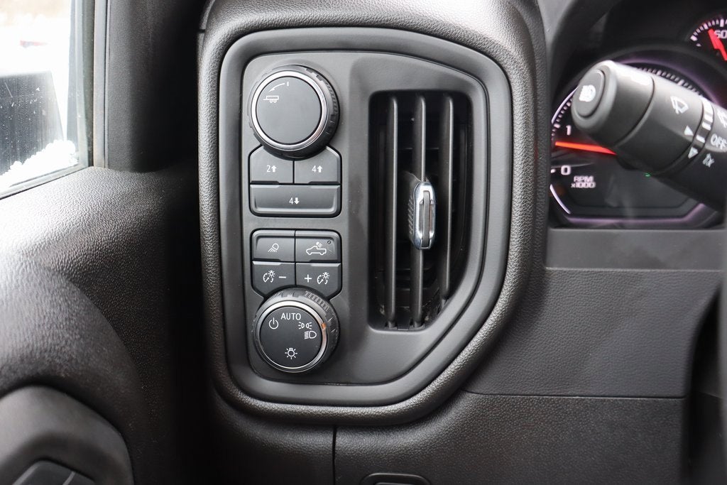 2024 Chevrolet Silverado 2500 HD Custom