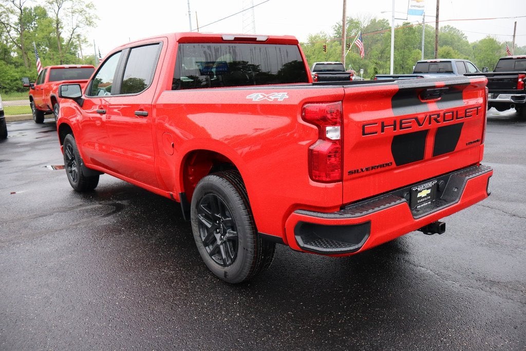 2025 Chevrolet Silverado 1500 Custom