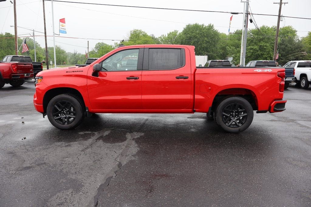 2025 Chevrolet Silverado 1500 Custom