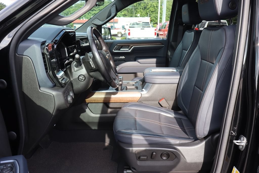 2022 Chevrolet Silverado 1500 High Country