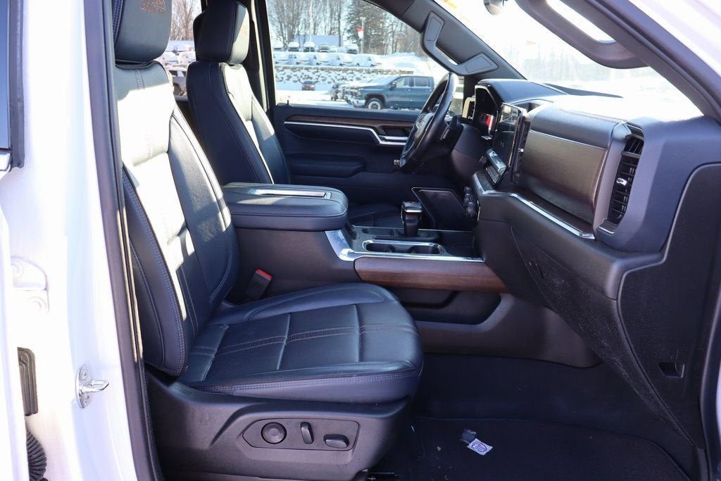 2022 Chevrolet Silverado 1500 High Country