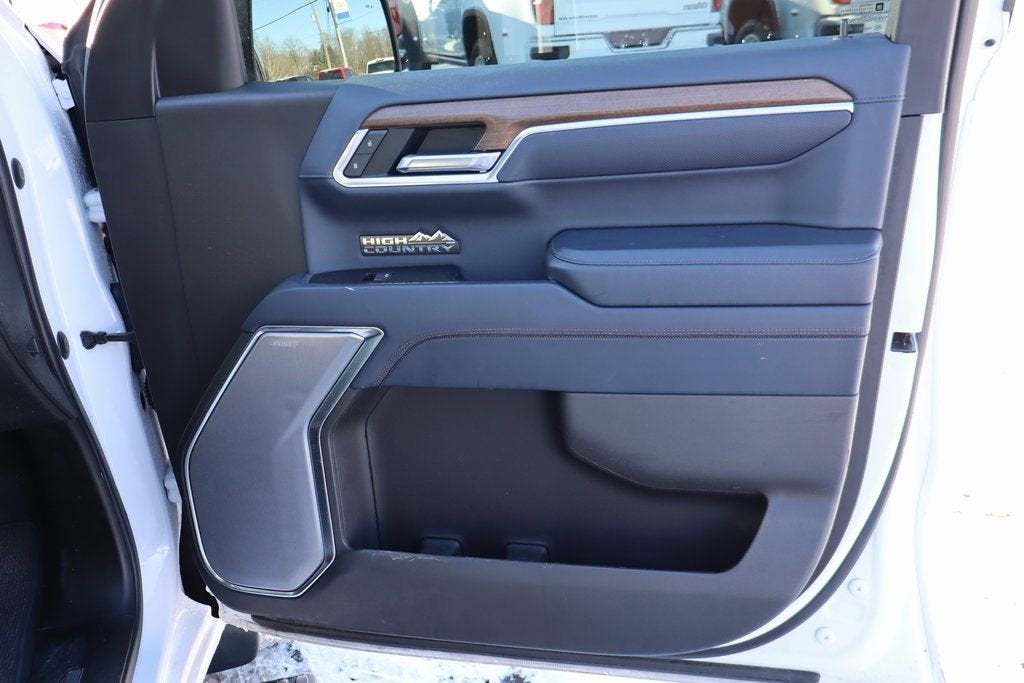 2022 Chevrolet Silverado 1500 High Country