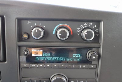 2025 Chevrolet Express Cargo WT