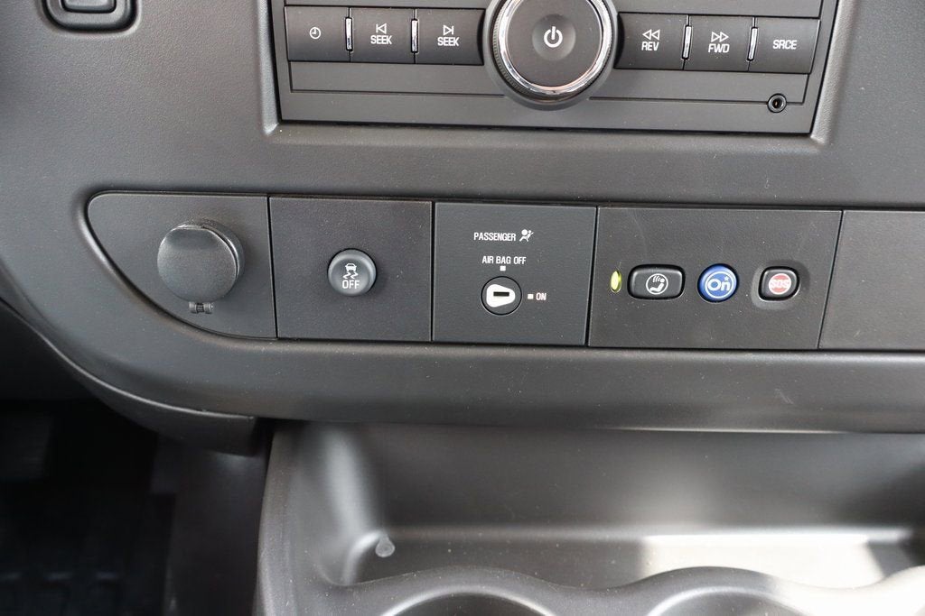 2025 Chevrolet Express Cargo WT