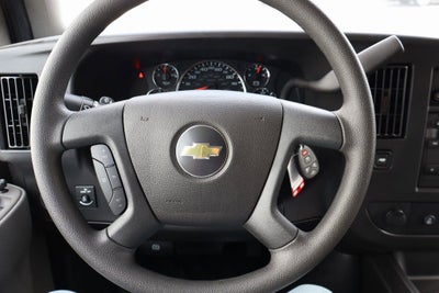 2025 Chevrolet Express Cargo WT