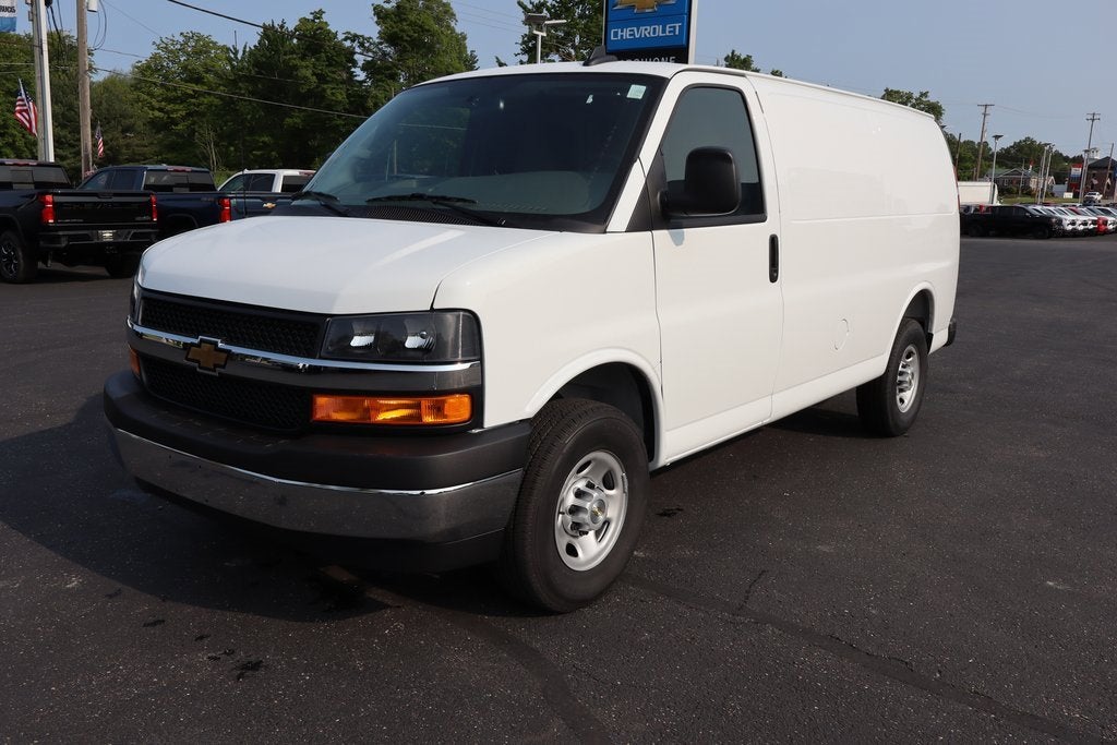 2025 Chevrolet Express Cargo 2500 WT