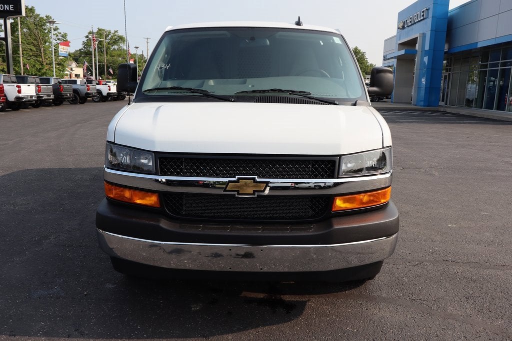2025 Chevrolet Express Cargo 2500 WT