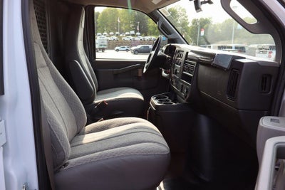 2025 Chevrolet Express Cargo WT