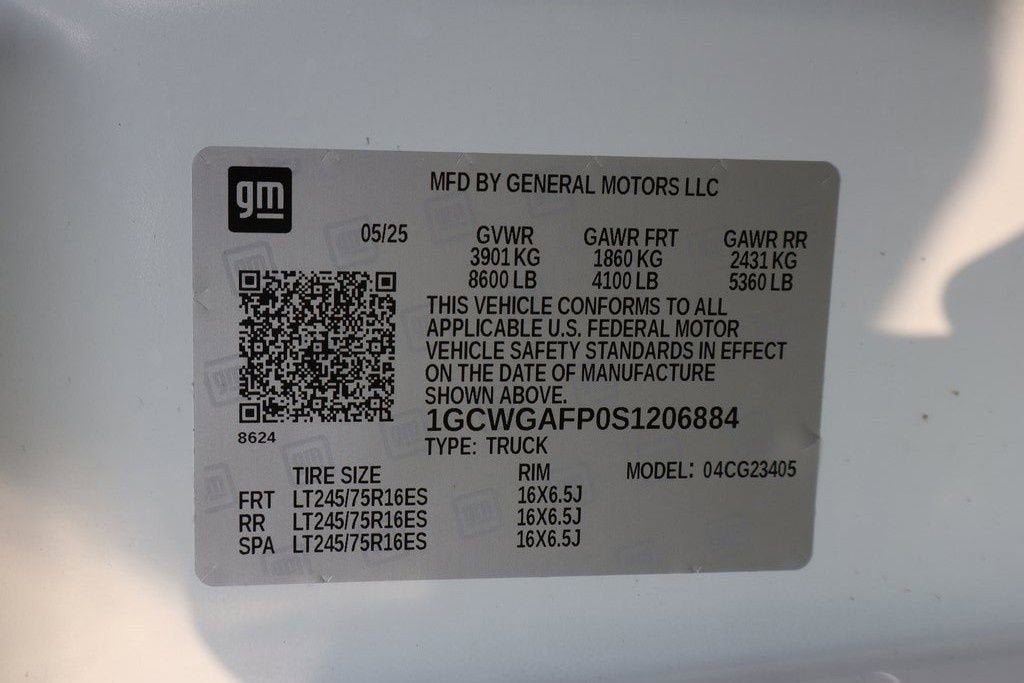 2025 Chevrolet Express Cargo WT