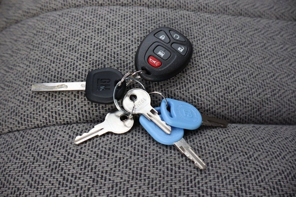 2025 Chevrolet Express Cargo WT