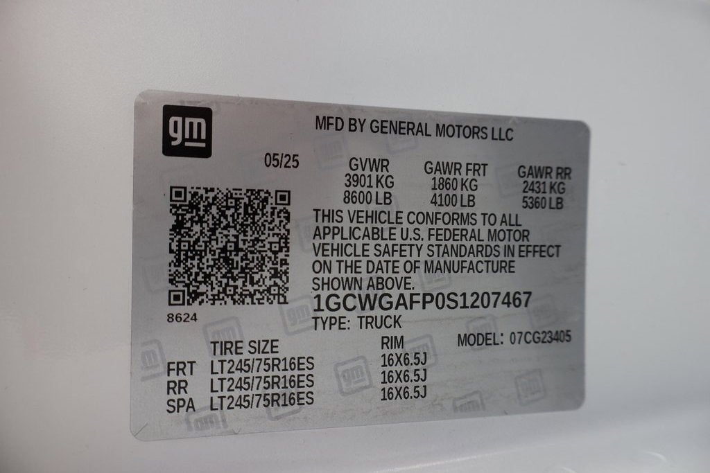 2025 Chevrolet Express Cargo 2500 WT