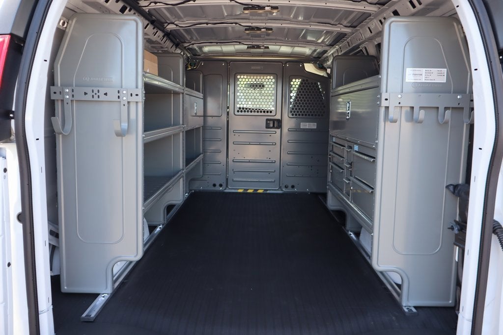 2025 Chevrolet Express Cargo 2500 WT