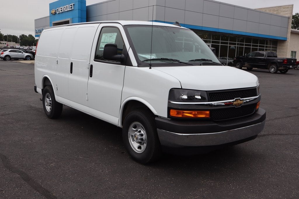 2025 Chevrolet Express Cargo 2500 WT