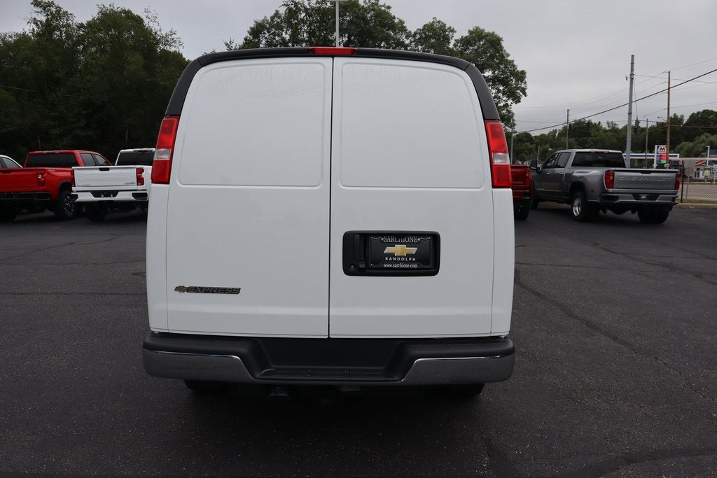 2025 Chevrolet Express Cargo 2500 WT