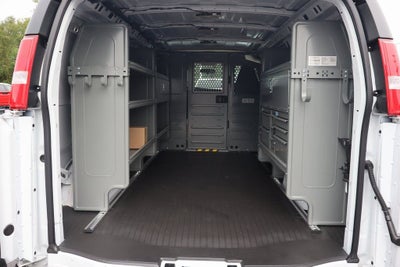 2025 Chevrolet Express Cargo WT