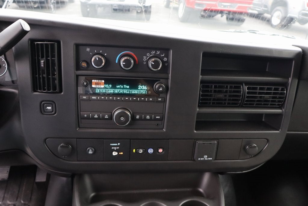 2025 Chevrolet Express Cargo 2500 WT