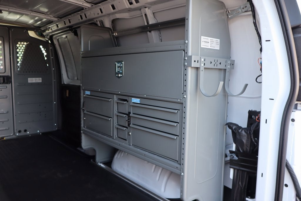 2025 Chevrolet Express Cargo 2500 WT