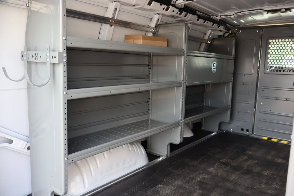 2025 Chevrolet Express Cargo WT