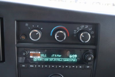 2025 Chevrolet Express Cargo WT