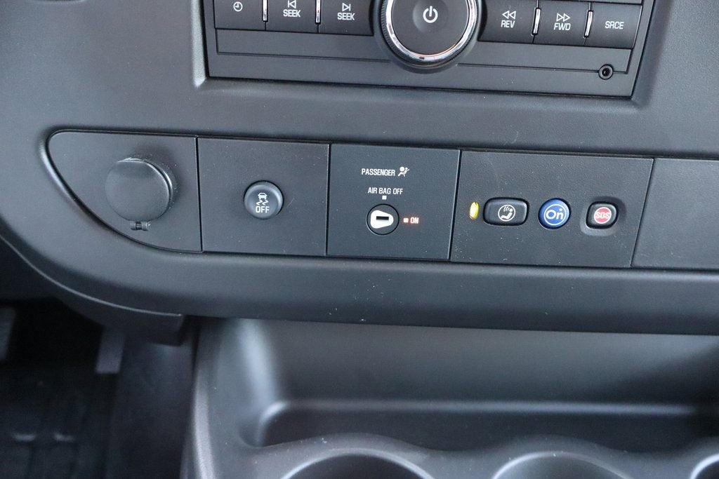 2025 Chevrolet Express Cargo WT