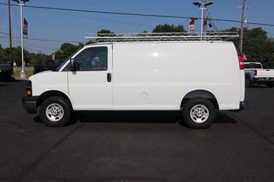 2025 Chevrolet Express Cargo WT