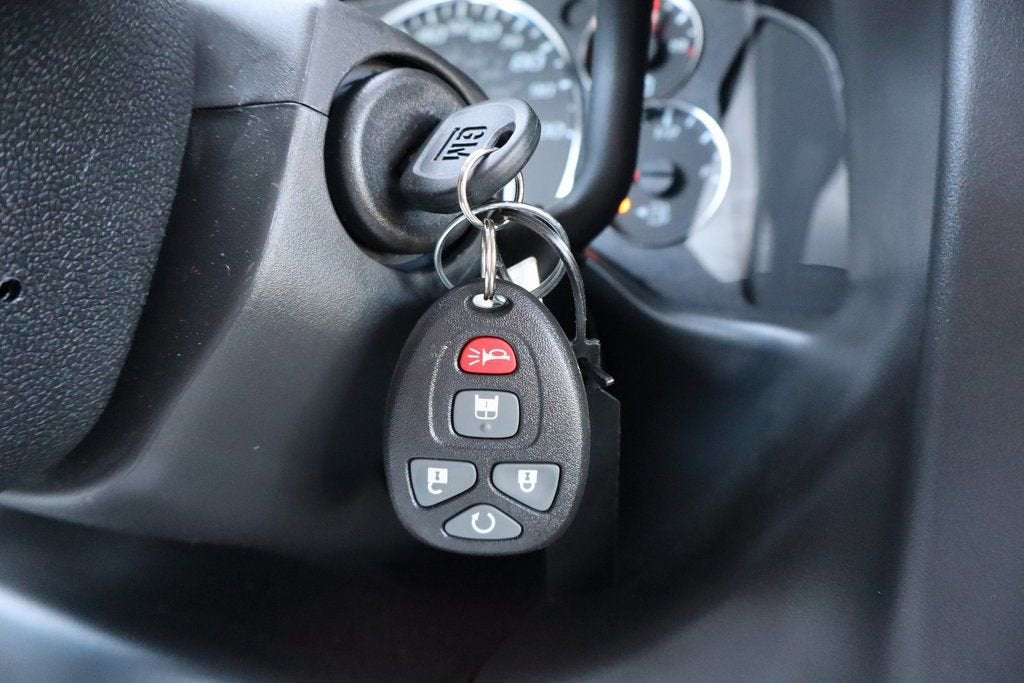 2025 Chevrolet Express Cargo WT