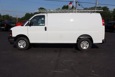 2025 Chevrolet Express Cargo WT