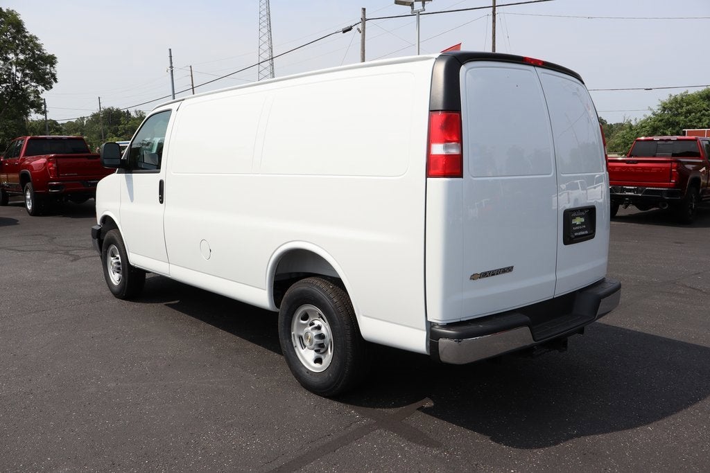 2025 Chevrolet Express Cargo 2500 WT