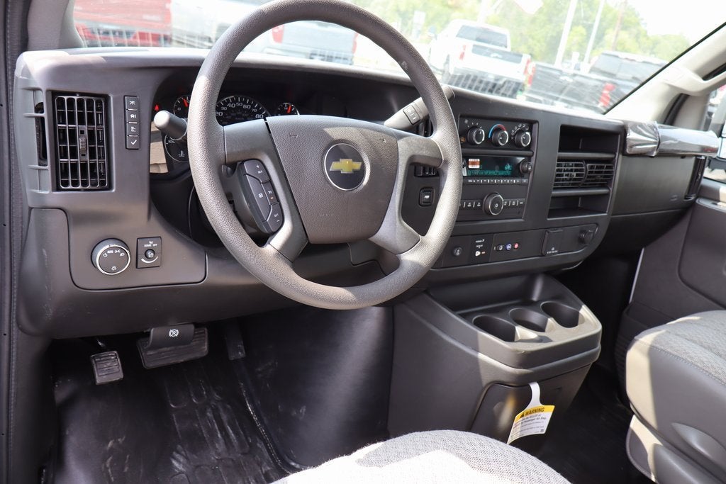 2025 Chevrolet Express Cargo 2500 WT