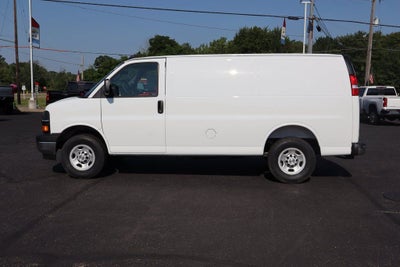 2025 Chevrolet Express Cargo WT