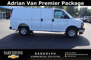 2025 Chevrolet Express Cargo WT