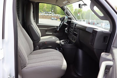 2025 Chevrolet Express Cargo 2500 WT