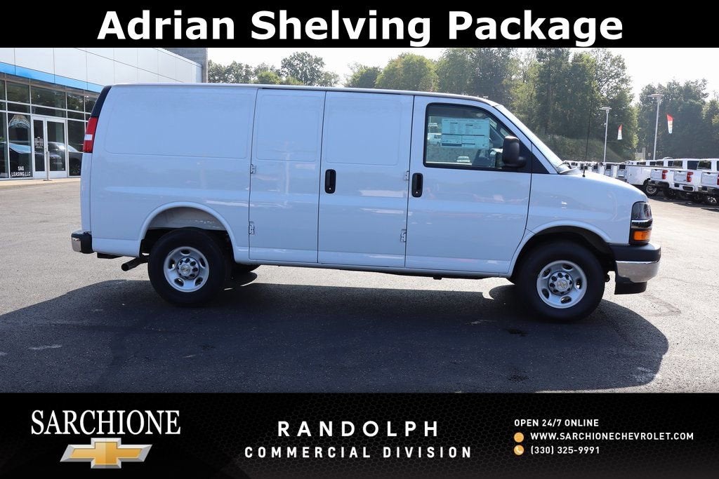 2025 Chevrolet Express Cargo WT