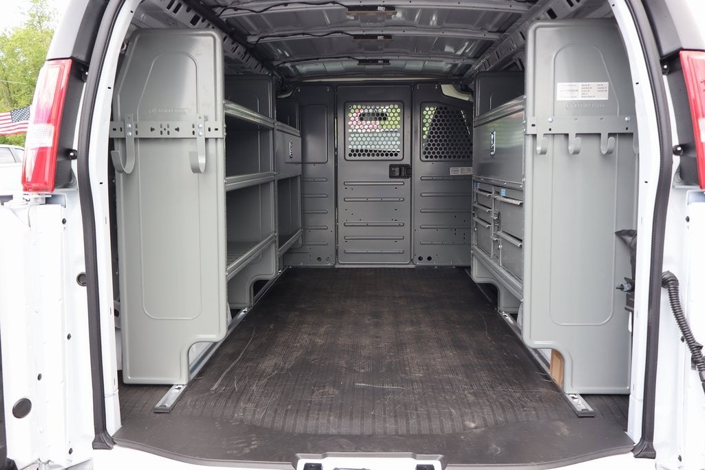 2025 Chevrolet Express Cargo 2500 WT