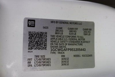 2025 Chevrolet Express Cargo WT