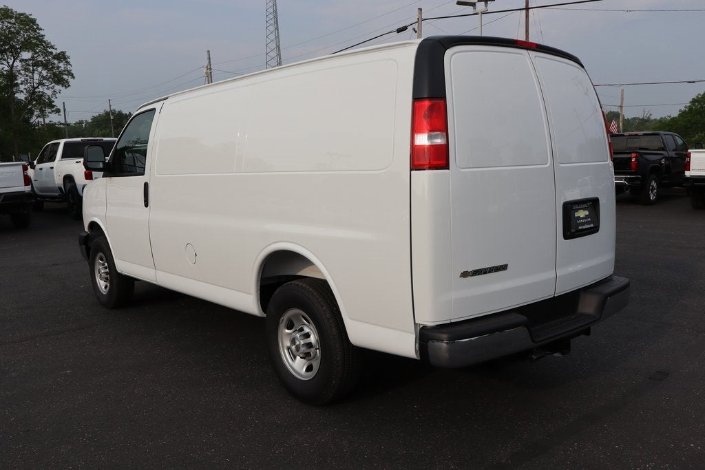 2025 Chevrolet Express Cargo 2500 WT