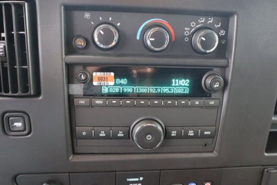 2025 Chevrolet Express Cargo WT