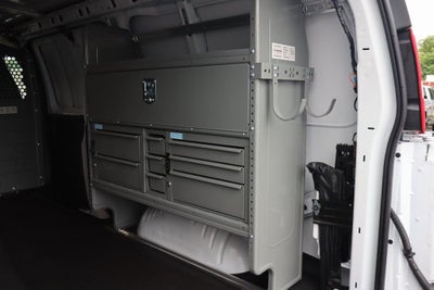 2025 Chevrolet Express Cargo WT