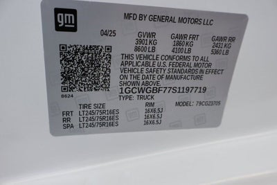 2025 Chevrolet Express Cargo WT