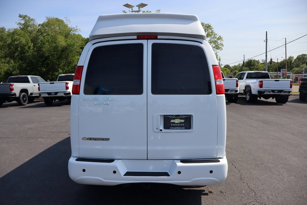 2025 Chevrolet Express Cargo 2500 WT