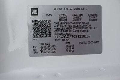 2025 Chevrolet Express Cargo 3500 WT