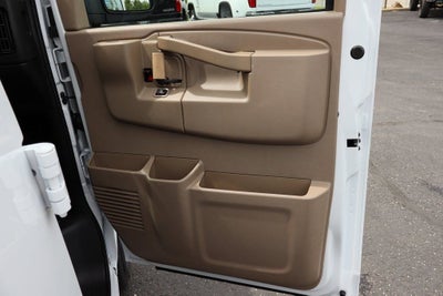 2025 Chevrolet Express Cargo WT