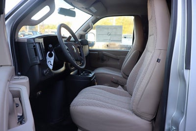 2025 Chevrolet Express Cargo 3500 WT