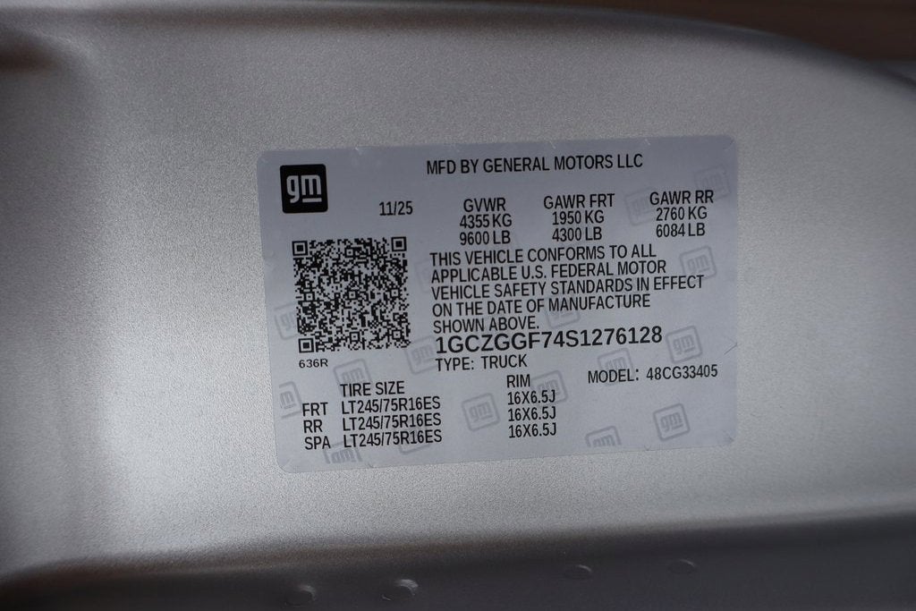 2025 Chevrolet Express Cargo 3500 WT