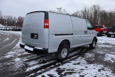 2025 Chevrolet Express Cargo 3500 WT