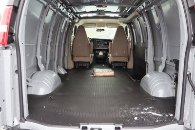 2025 Chevrolet Express Cargo 3500 WT