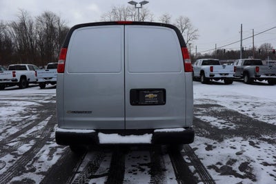 2025 Chevrolet Express Cargo 3500 WT
