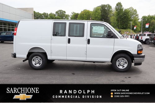 2025 Chevrolet Express Cargo 3500 WT